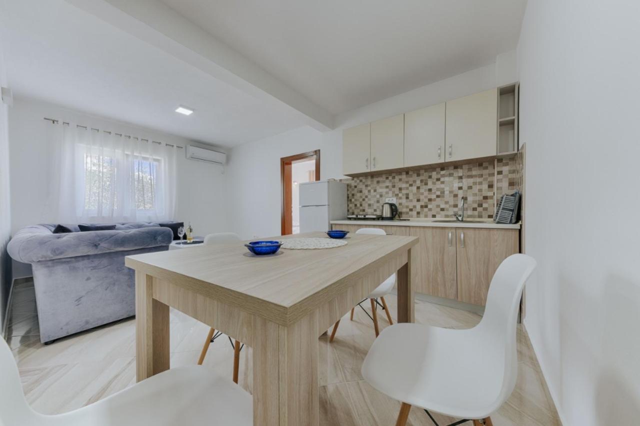 Sea Garden Apartments ドプラー・ヴォダ エクステリア 写真